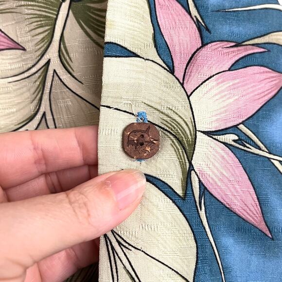 Bermuda Bay 100% Silk Blue and Pink Hawaiian Camp Shirt Men's Size XXL - Picture 7 of 8